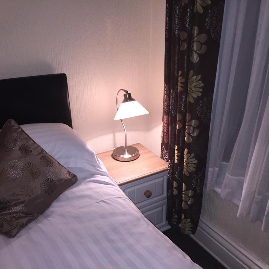 The Beechcliffe Hotel - Over 35'S Only Blackpool Habitación foto